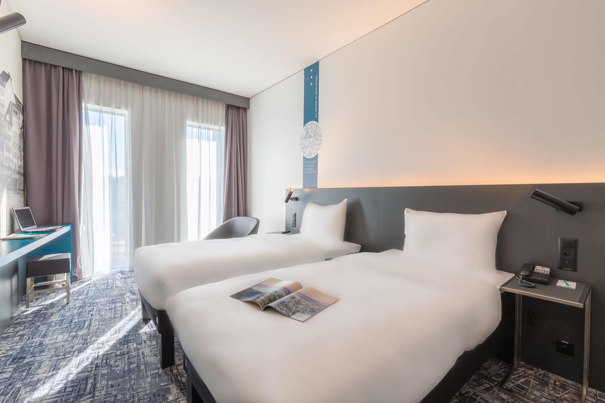 Ibis Styles Basel City Buitenkant foto